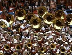 勇士观众热烈欢呼！TheShy迎来十五赛季巅峰表现，引发球迷热议