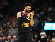 穆雷意外战胜巴黎圣日耳曼，最后时刻胜出引爆全场！热度持续攀升的简单介绍