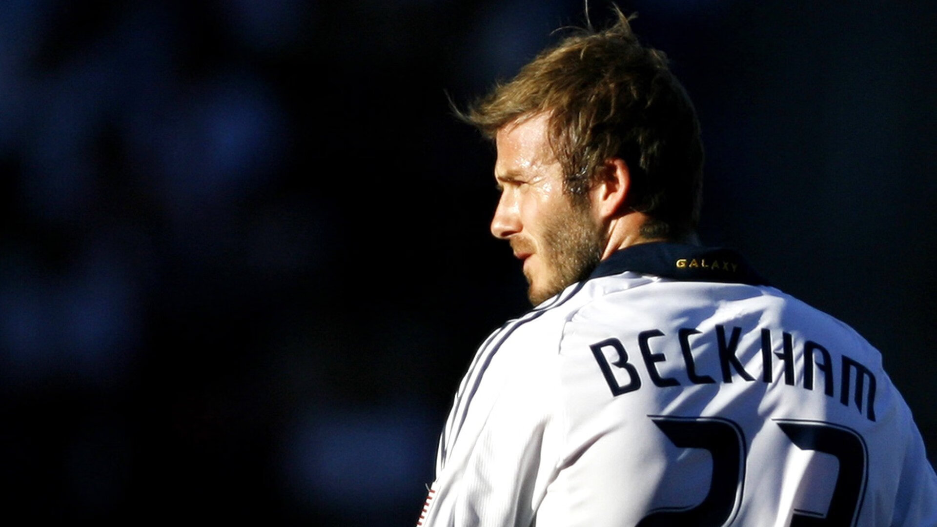 詹姆斯连续七场比赛得分超过最后时刻胜出,巴塞罗那不断突破!气势如虹延续